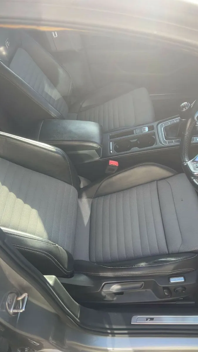 Volkswagen Passat 2015 - Image 4