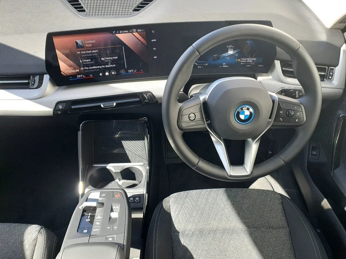 BMW iX1 Edrive20 Sport - Image 4