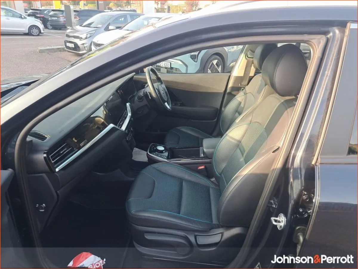 Kia E-Niro  sale Now On - Save  3 000  Was  28 90 - Image 3