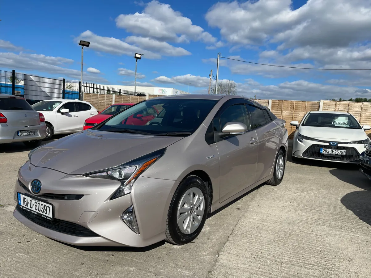 181 Toyota Prius Hybrid 1.8 Automatic 5dr Model - Image 4