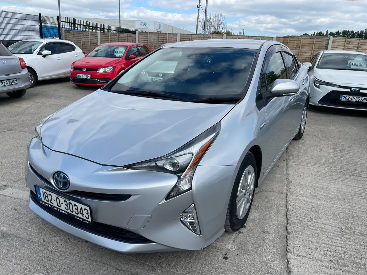 182 Toyota Prius Hybrid 1.8 Automatic 5dr Model - Image 3