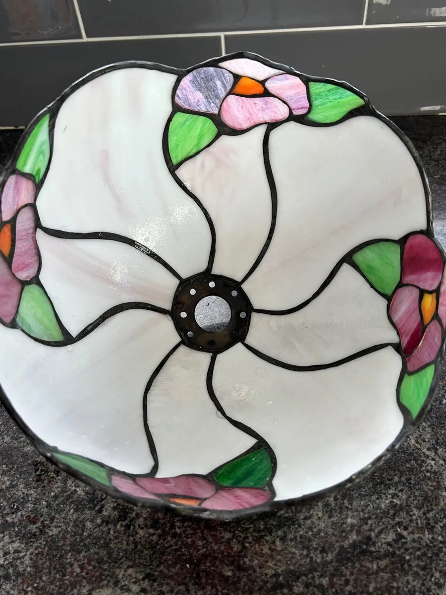 Stained glass ceiling light shade - Image 1