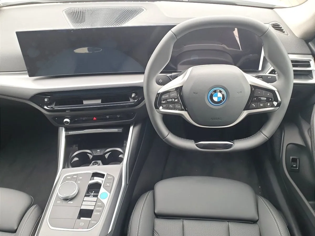 BMW i4 Edrive35 Sport LCI - Image 4
