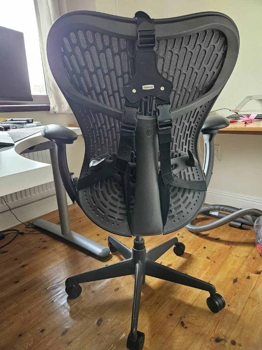 Ergonomic office chair - "Herman Miller" - Image 2