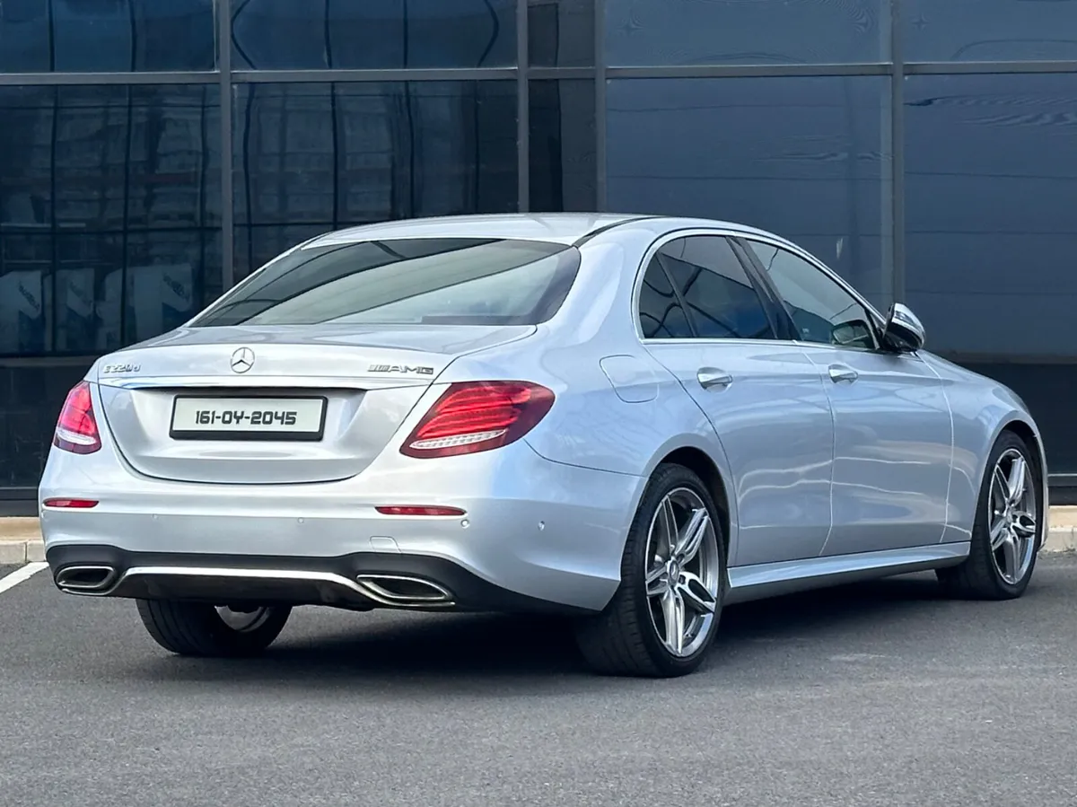 Mercedes-Benz E220d AMG - Image 4