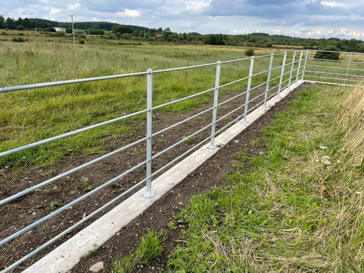 Estate fencing - Image 1