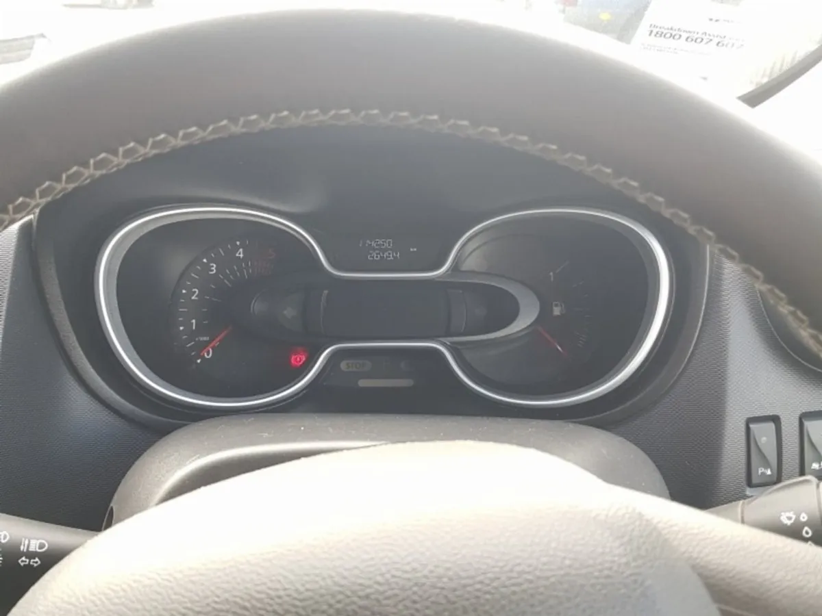 Renault Trafic 145 Sport EX VAT Price Displayed - Image 2