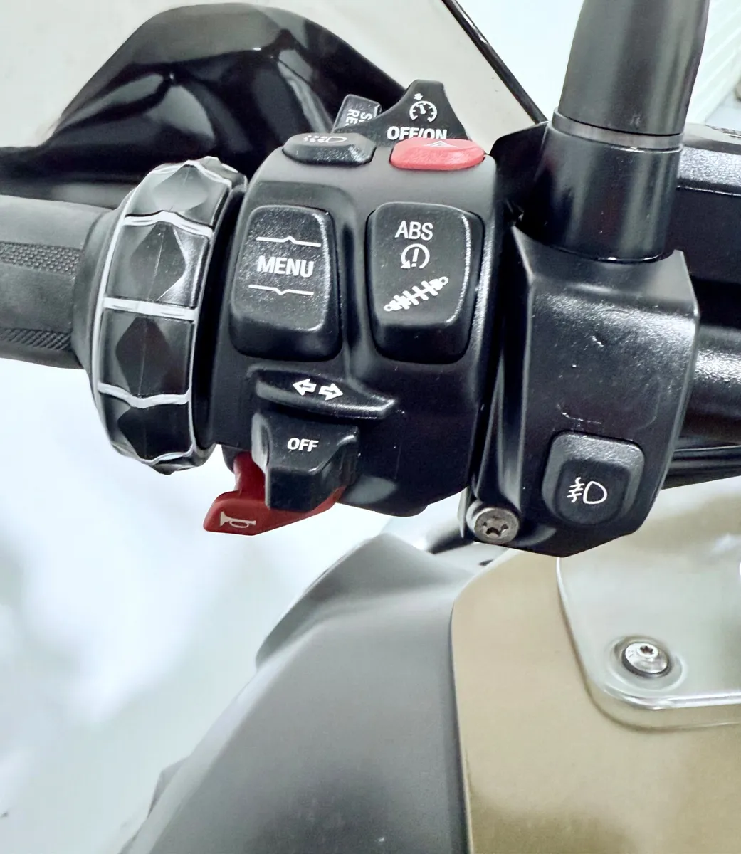 BMW R 1250 GSA EXCLUSIVE 2019 - Image 4