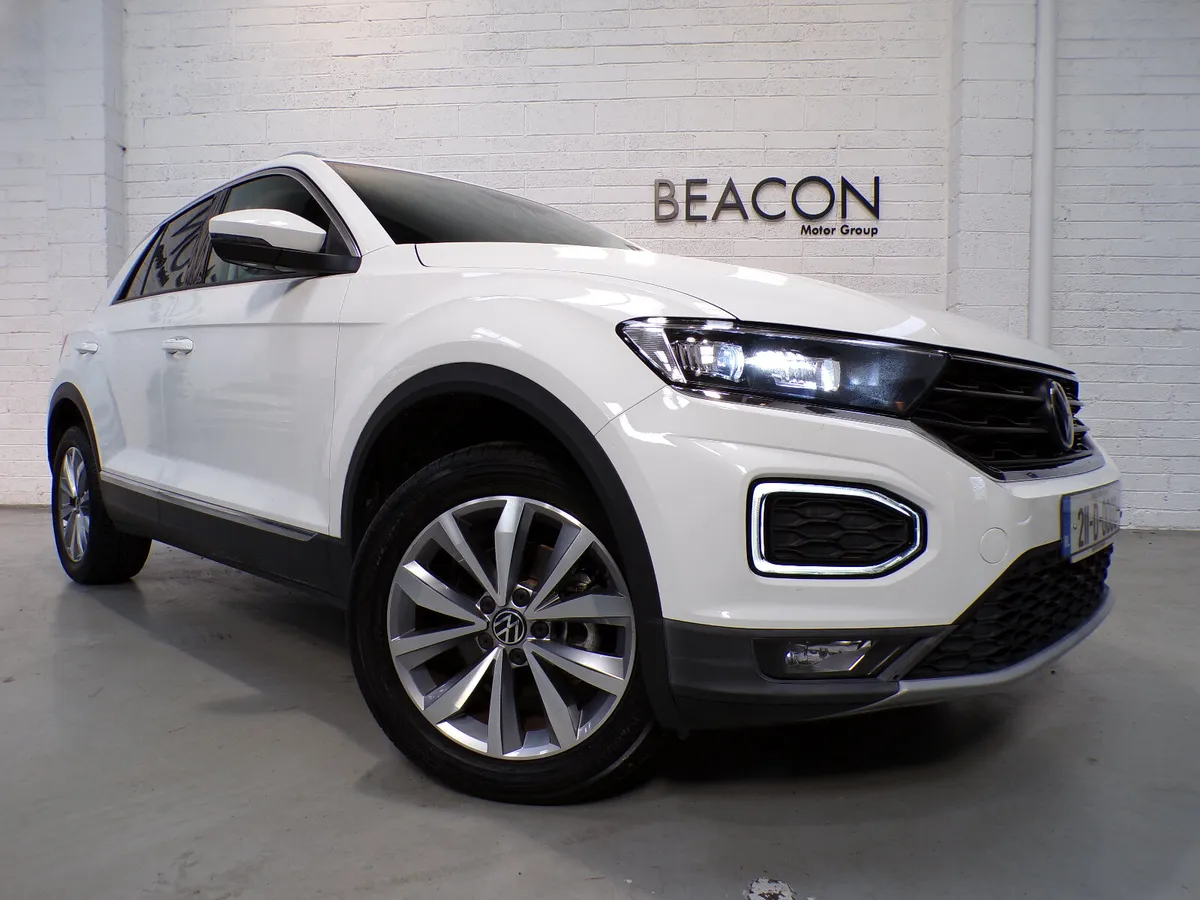 **AUTO**ONLY 23,000 MILES**1.5 VOLKWAGEN T-ROC TSI - Image 1