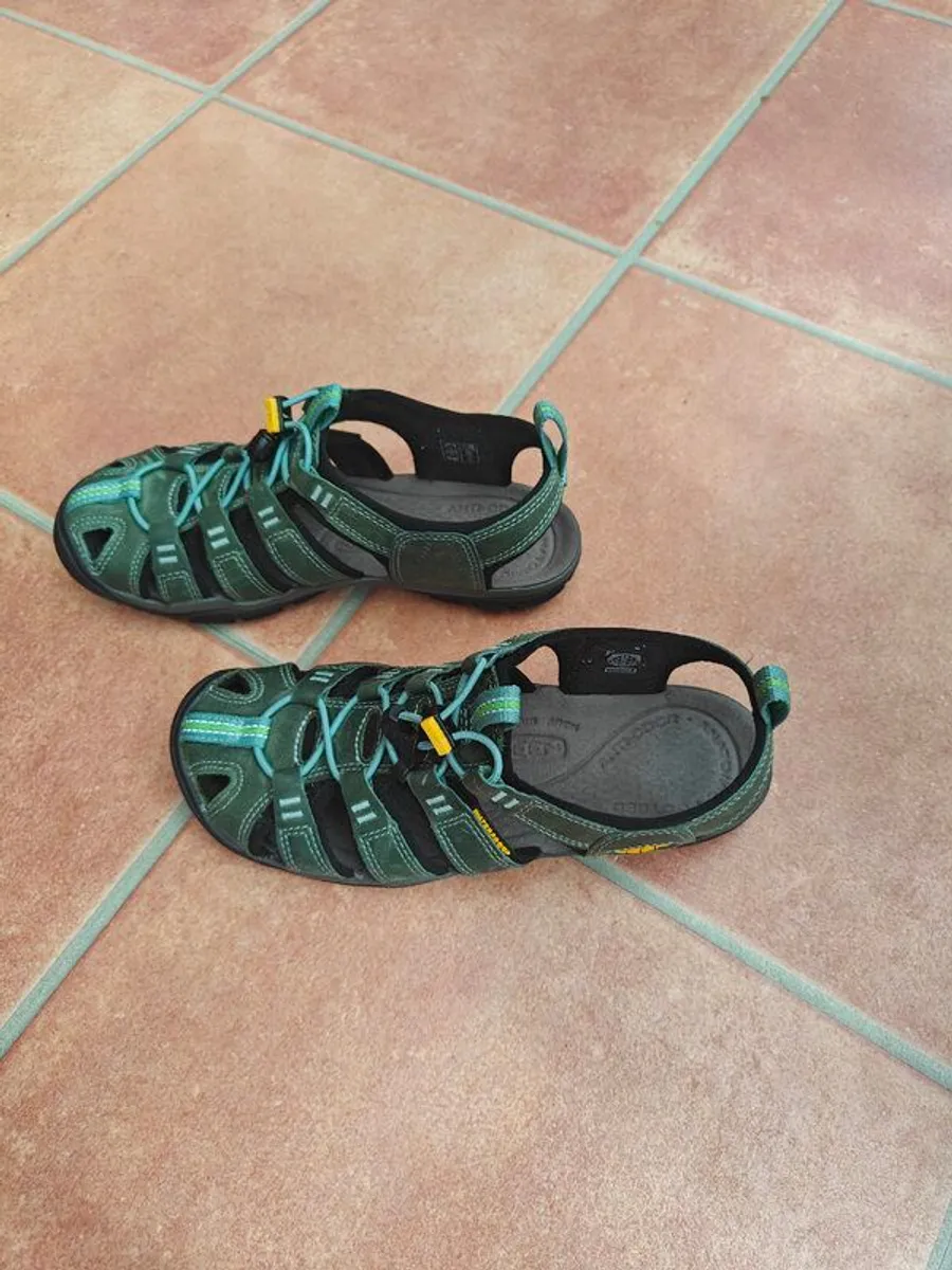 Keen Sandles Womans Size 37 EU 4 UK - Image 1