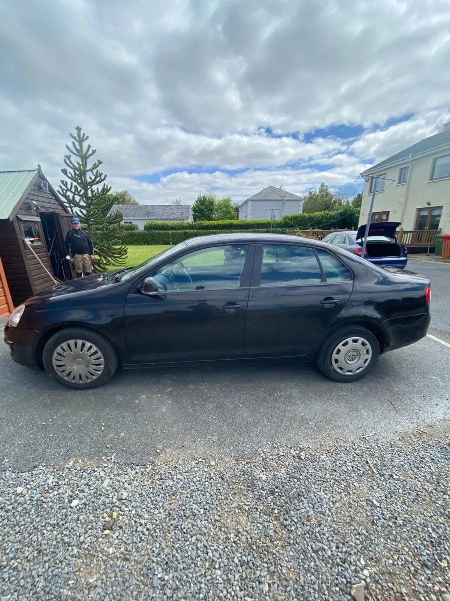 Volkswagen Jetta  1.6 TDI - Image 4