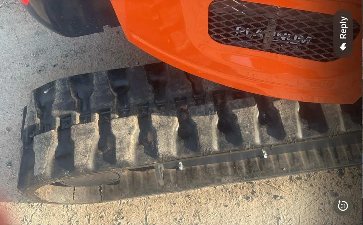 2019 Hitachi 26U Mint Condition - Image 2