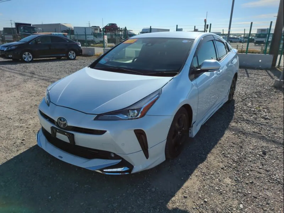 2022 Toyota Prius hybrid autoamtic SELF CHARGE - Image 2