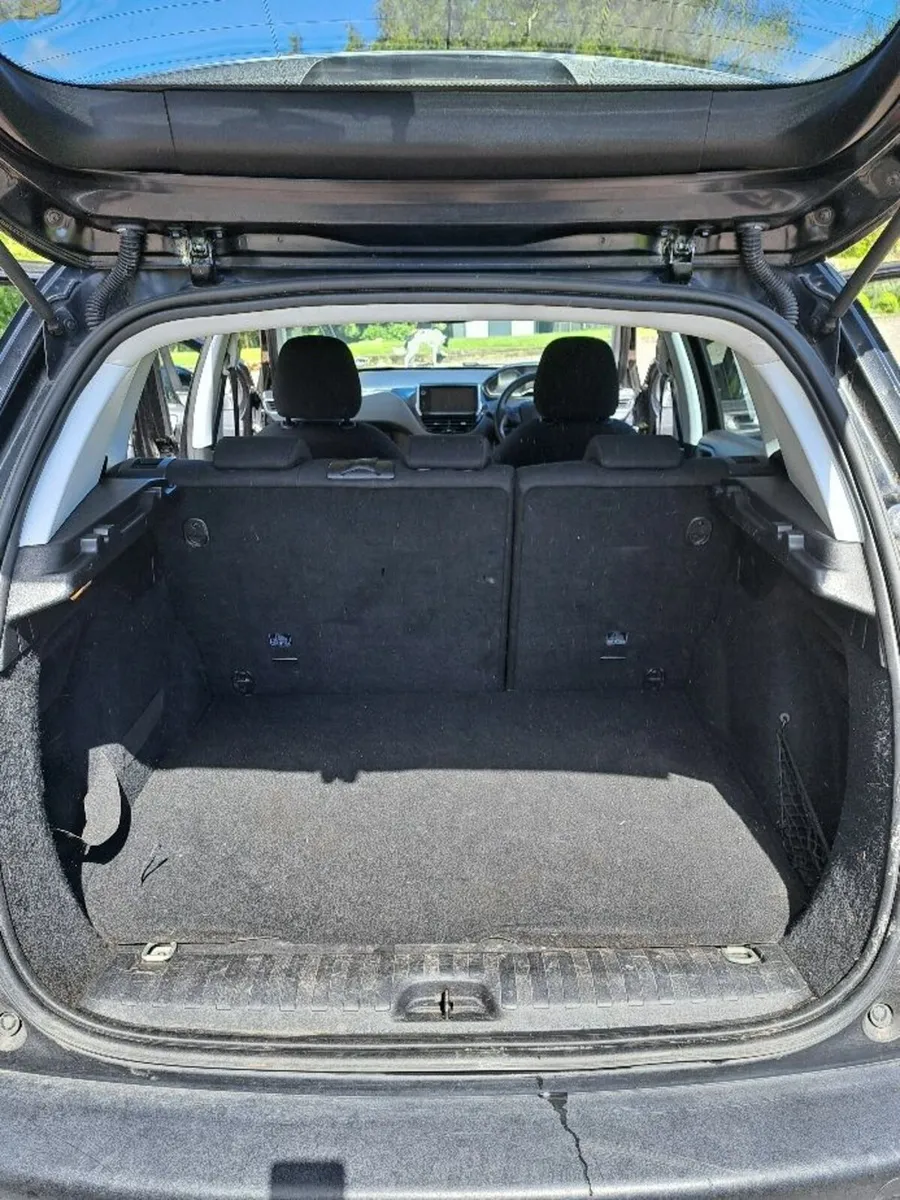 Peugeot 2008 2016 - Image 2