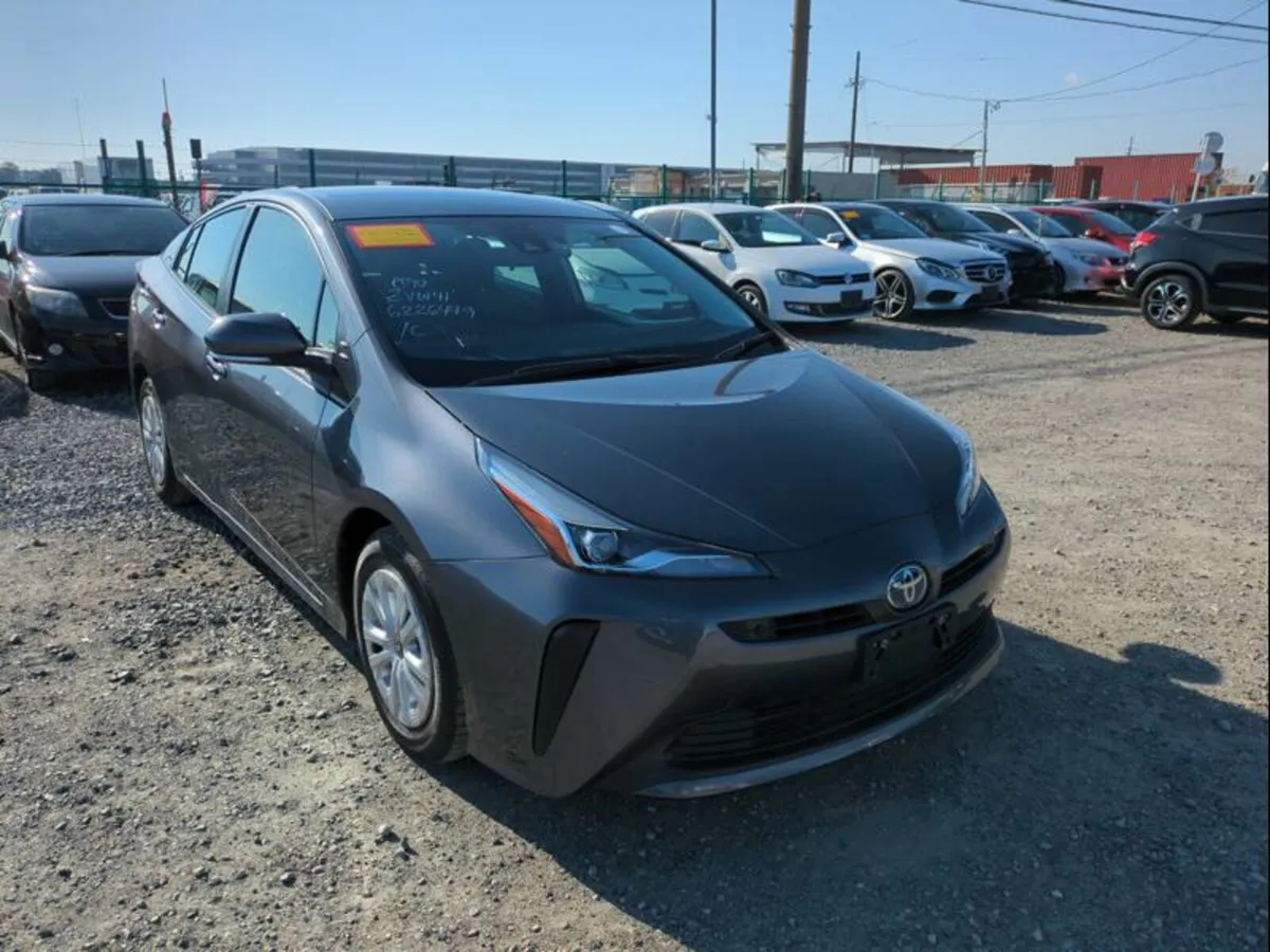 2022 Toyota Prius hybrid autoamtic SELF CHARGE - Image 1