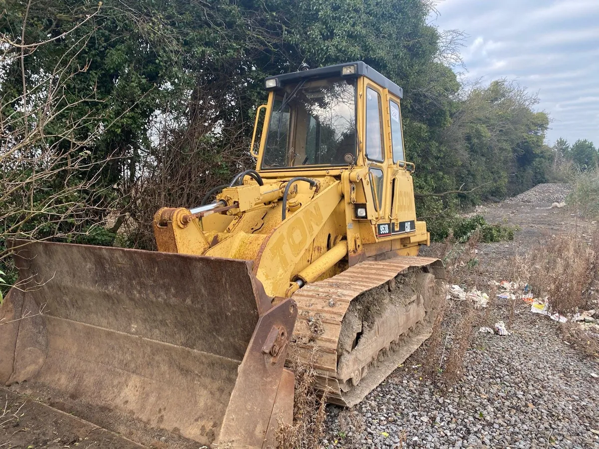 JCB 3cmark 3 power train - Image 2
