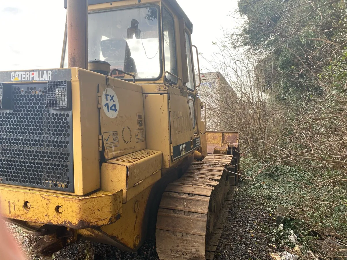 JCB 3cmark 3 power train - Image 3