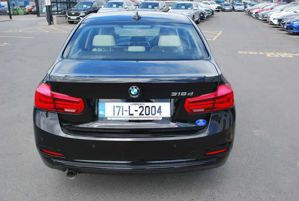 BMW 3-Series 2017 - Image 4