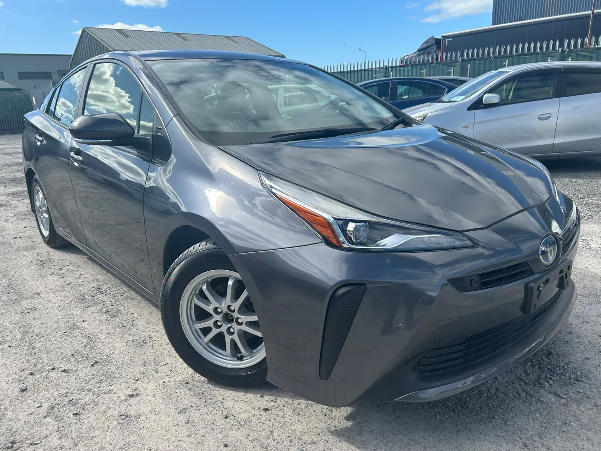 2022 Toyota Prius hybrid autoamtic SELF CHARGE - Image 3
