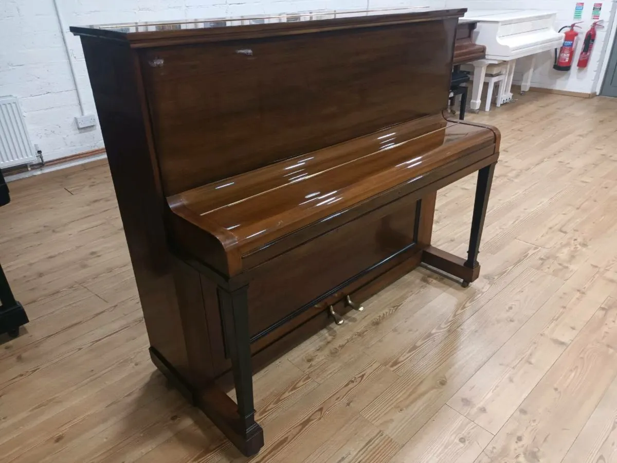 SALE | 1930 Hopkinson | Beautiful Walnut Case - Image 3