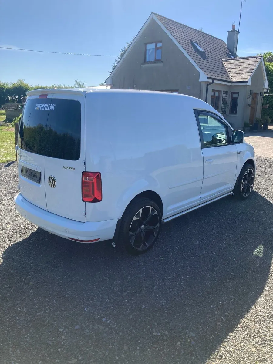 2019 Volkswagen Caddy Van - Image 3