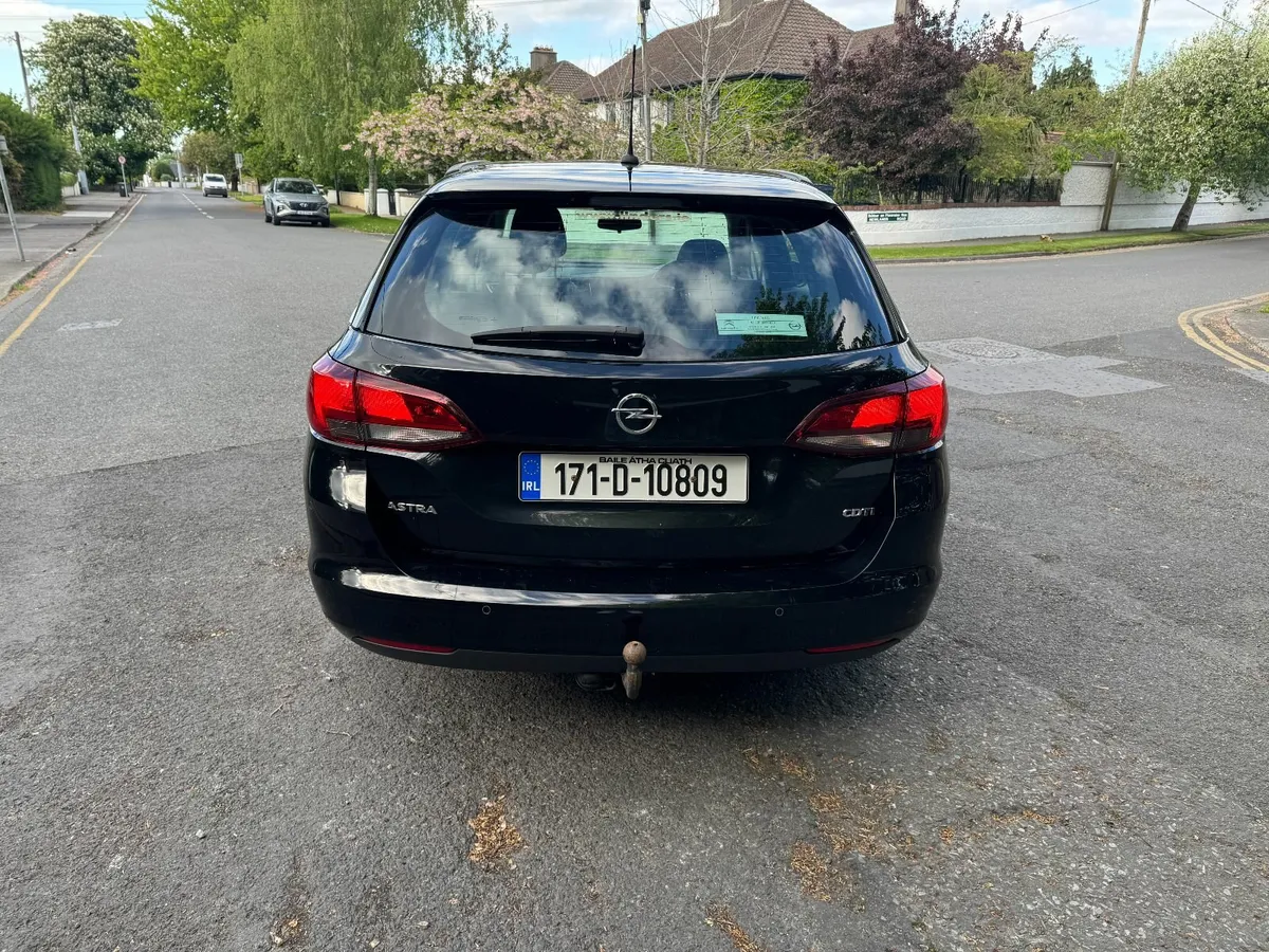 Opel Astra 2017 - Image 4