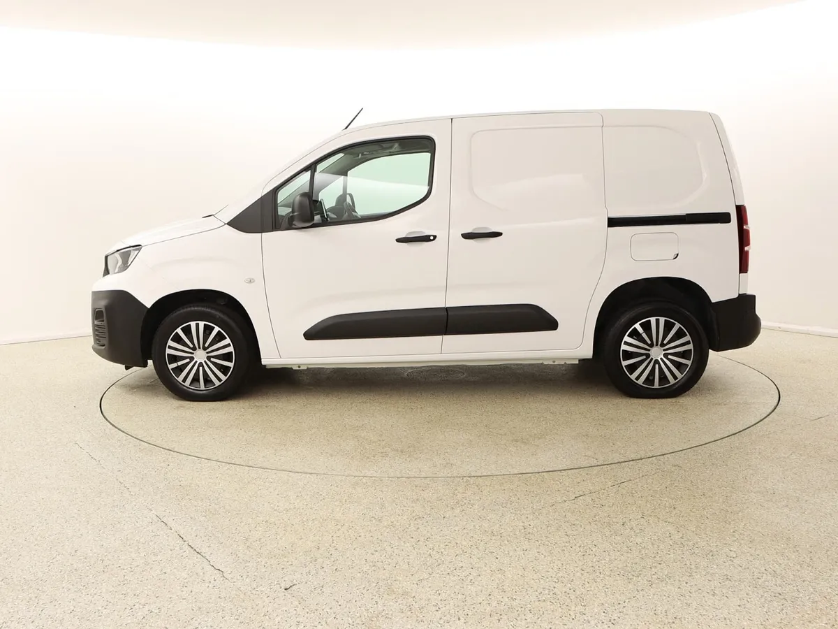 2021 Peugeot Partner 1.5 HDI Professional 3 seater - Image 4