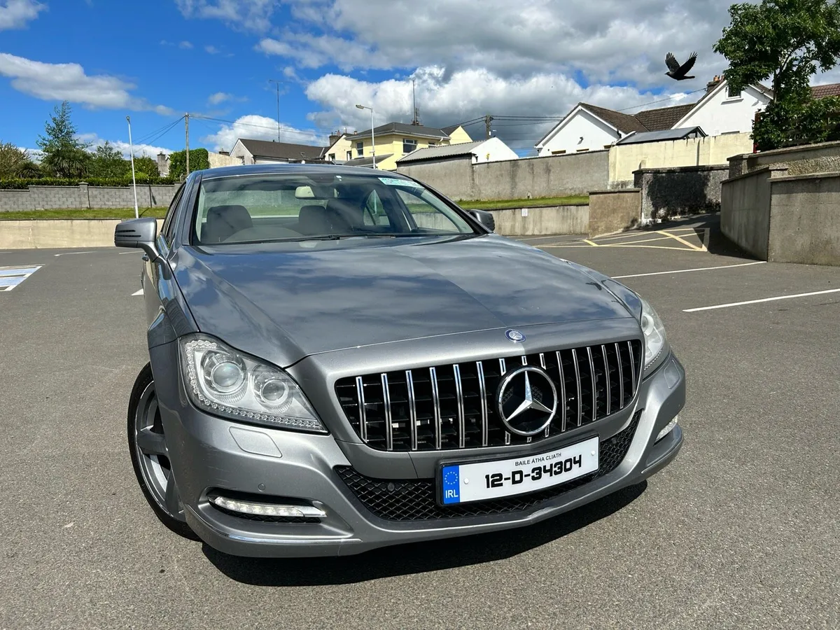 Mercedes - Image 2