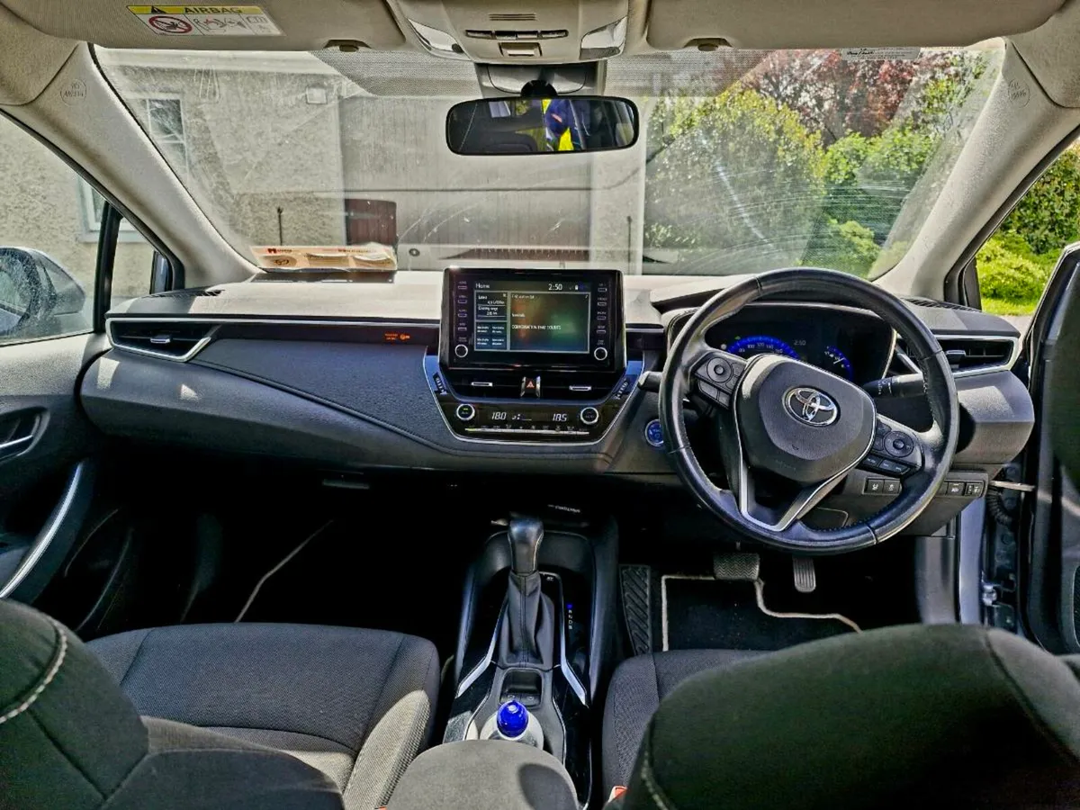 Toyota Corolla - Image 4