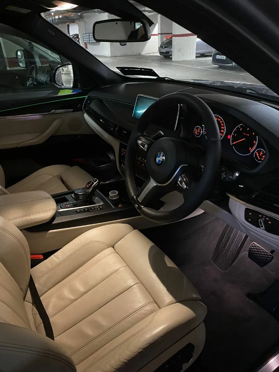 BMW X5 2016 3.0D 7 SEATS - Image 4