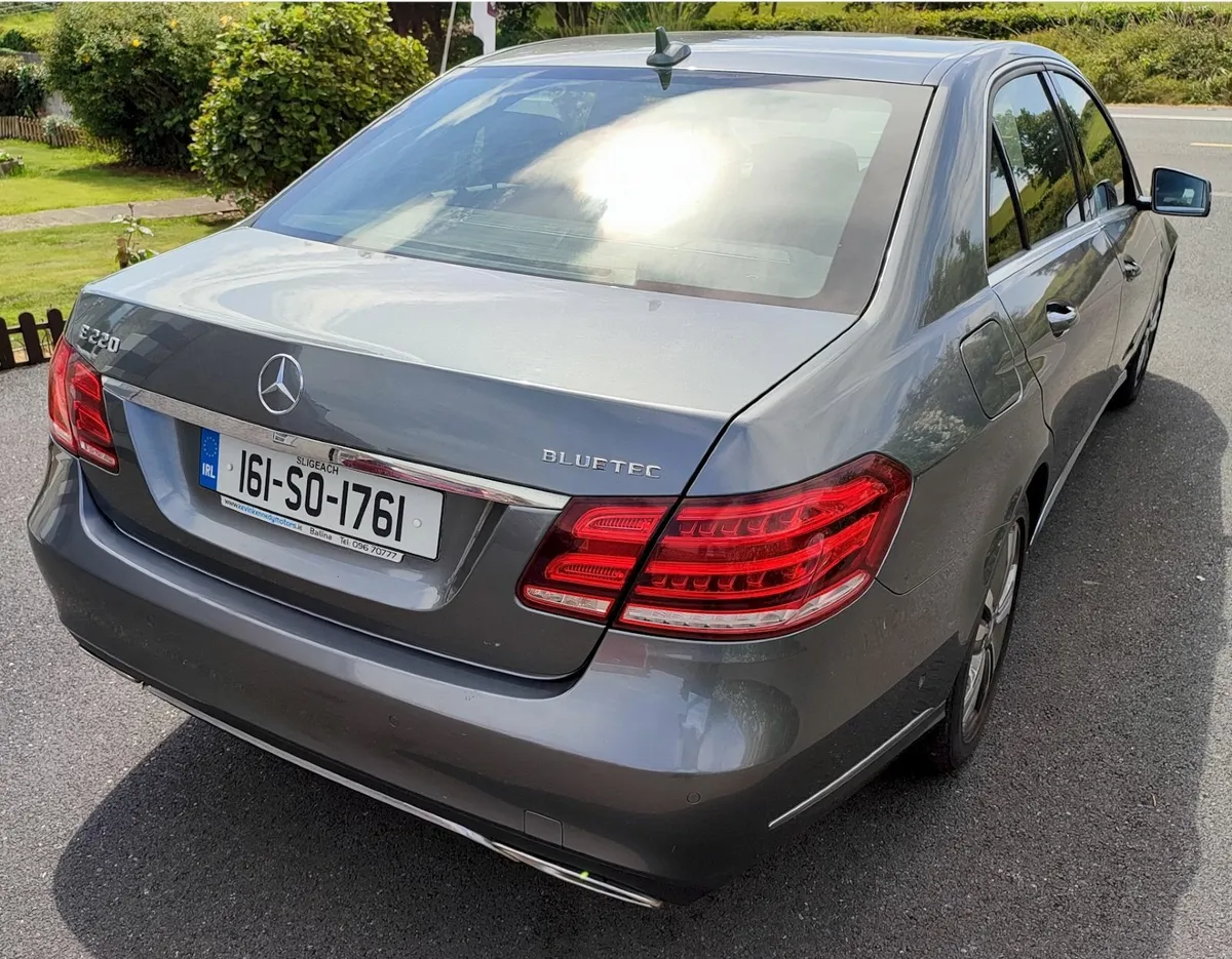Mercedes-Benz E-Class 2016 - Image 3