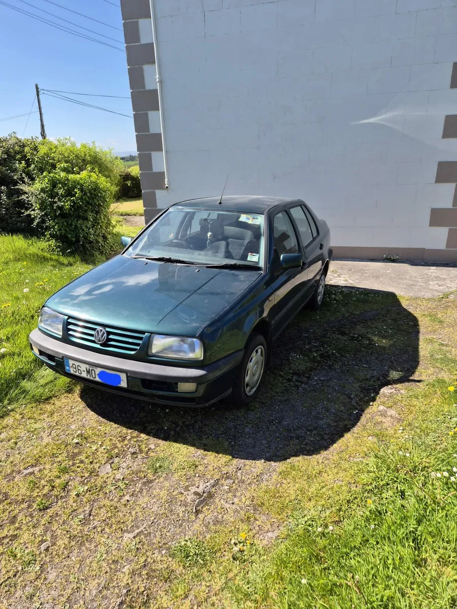 VW Vento - Image 2