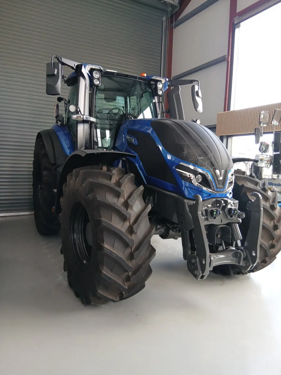 Valtra Q265 - Image 1