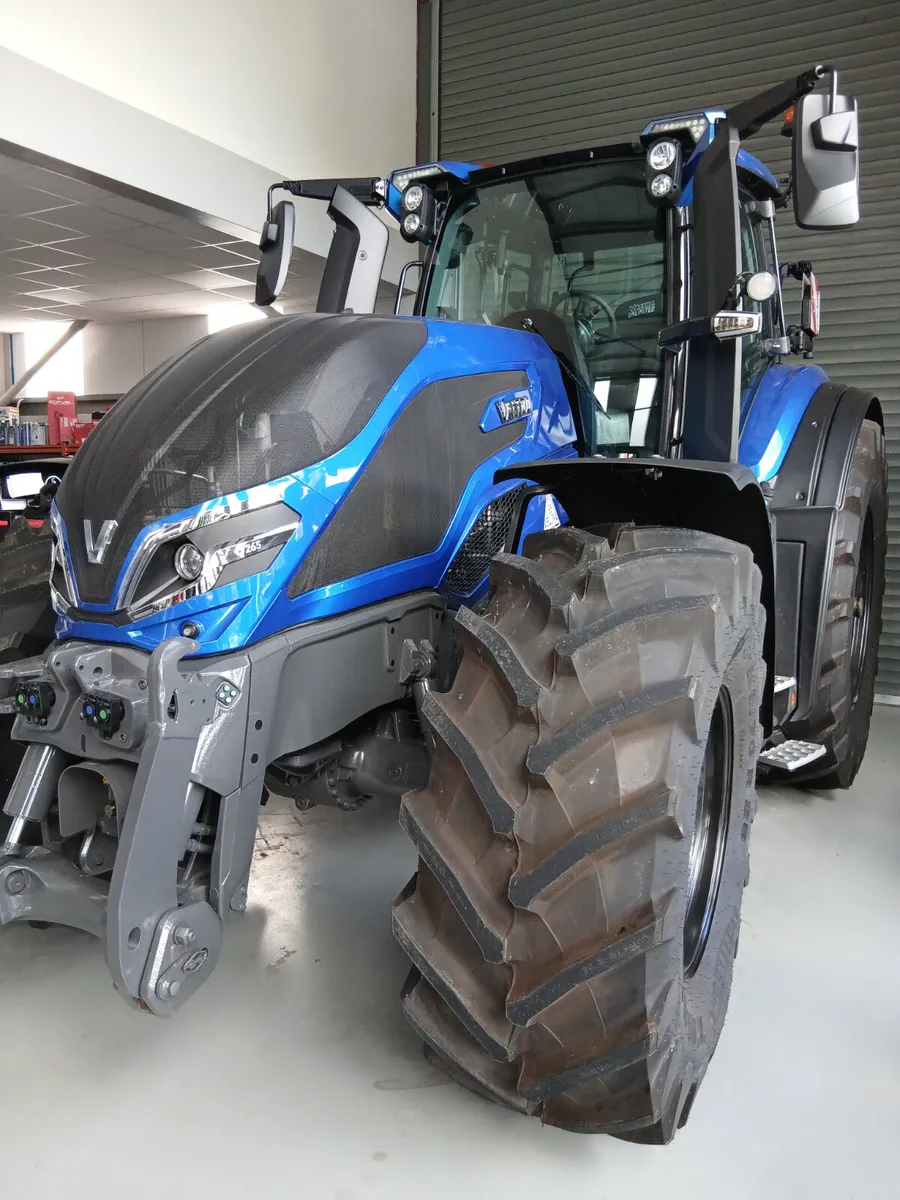 Valtra Q265 - Image 3