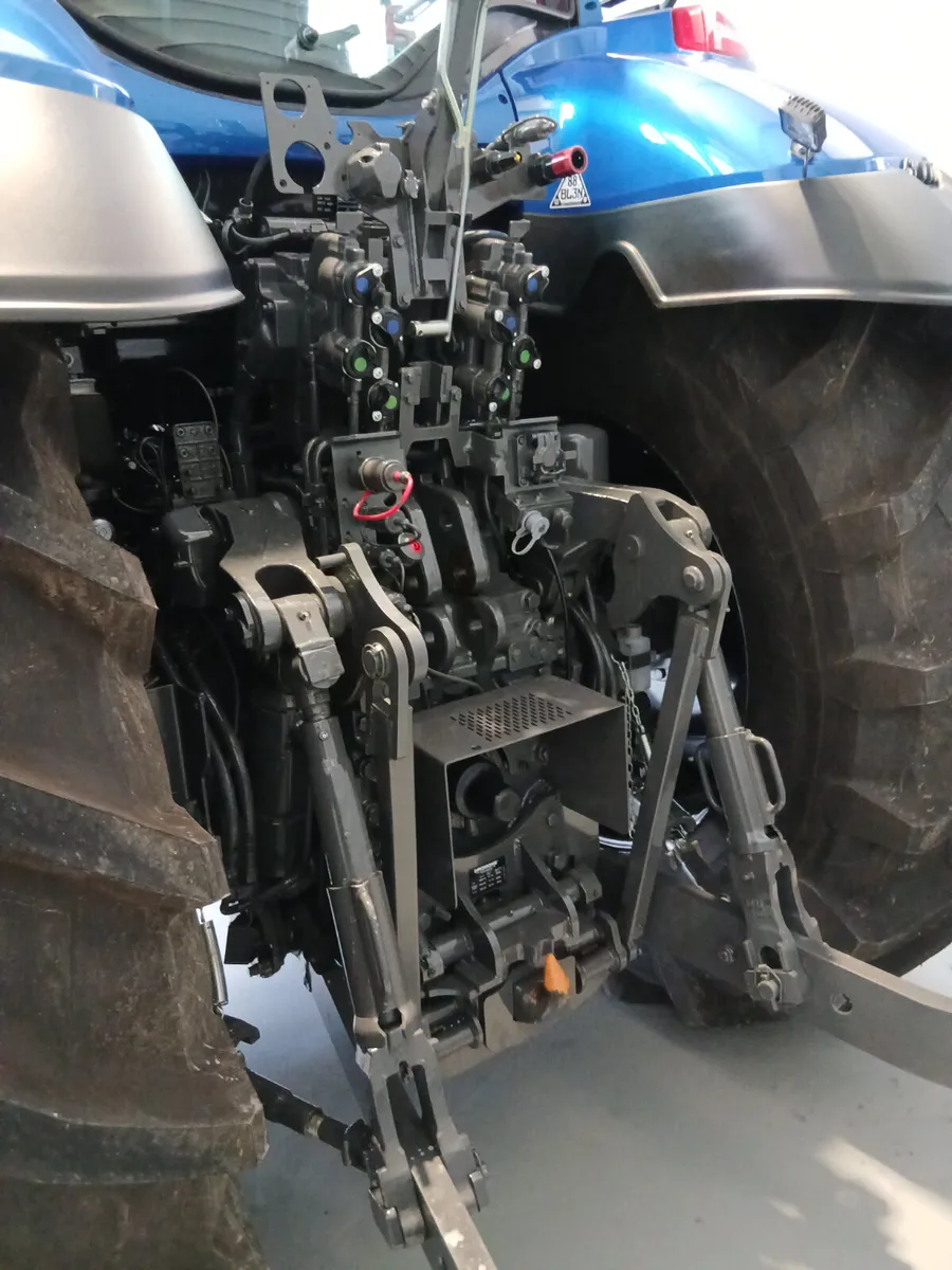 Valtra Q265 - Image 4