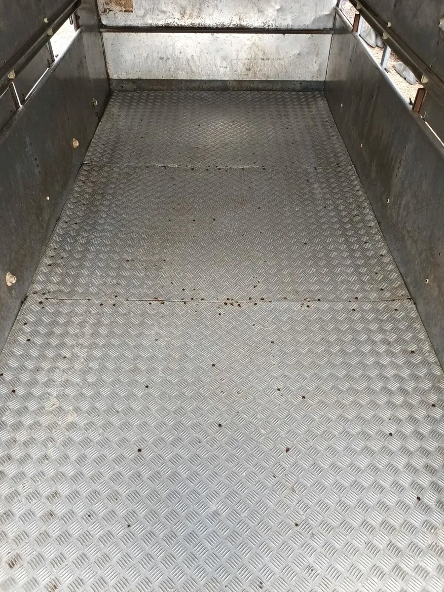 Ifor Williams 12ft x 6ft 6 cattle box - Image 3