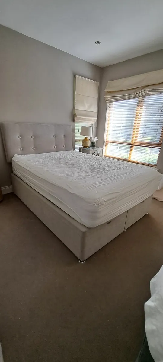 Double Ottoman storage bed & matching headboard - Image 1