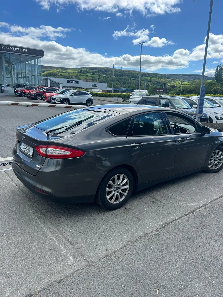 Car - Image 2