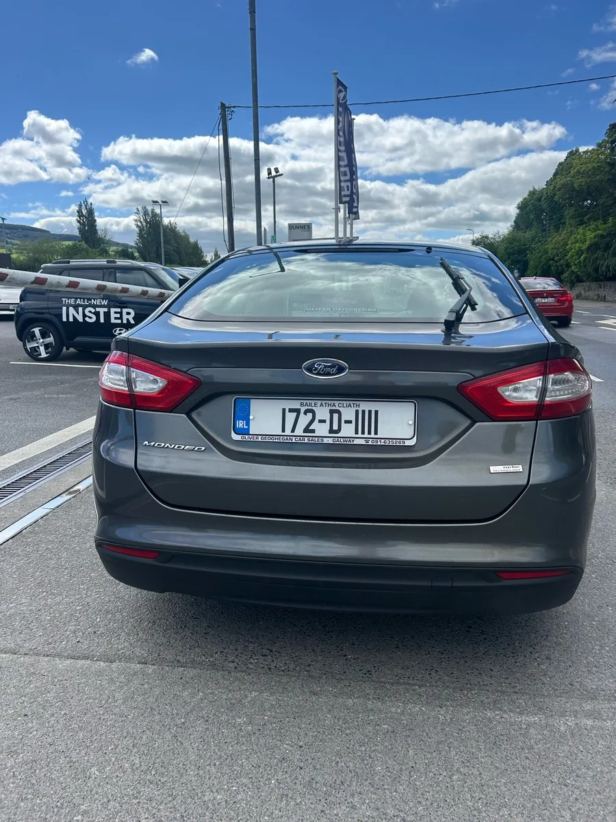 Car - Image 3