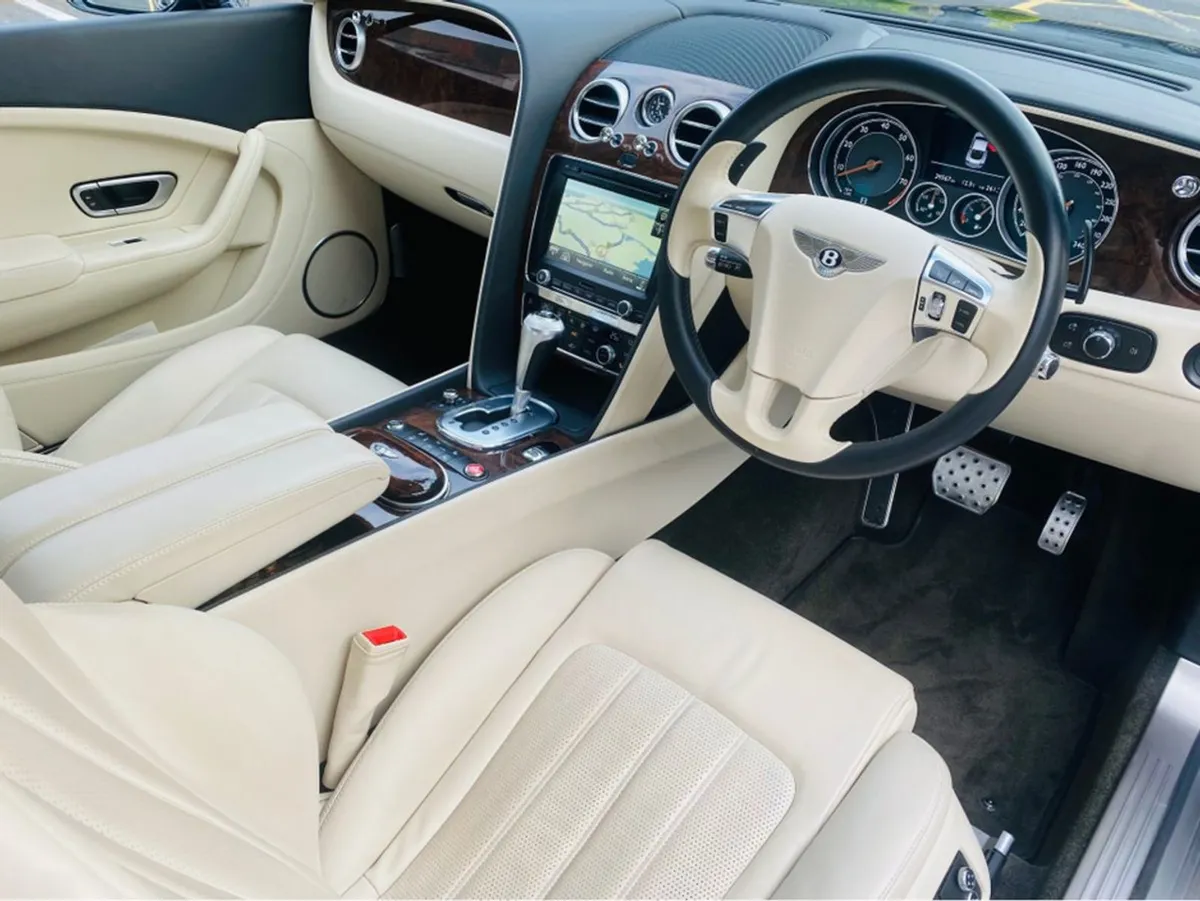 Bentley Continental 4.0 V8 Coupe Auto 2DR - Image 4