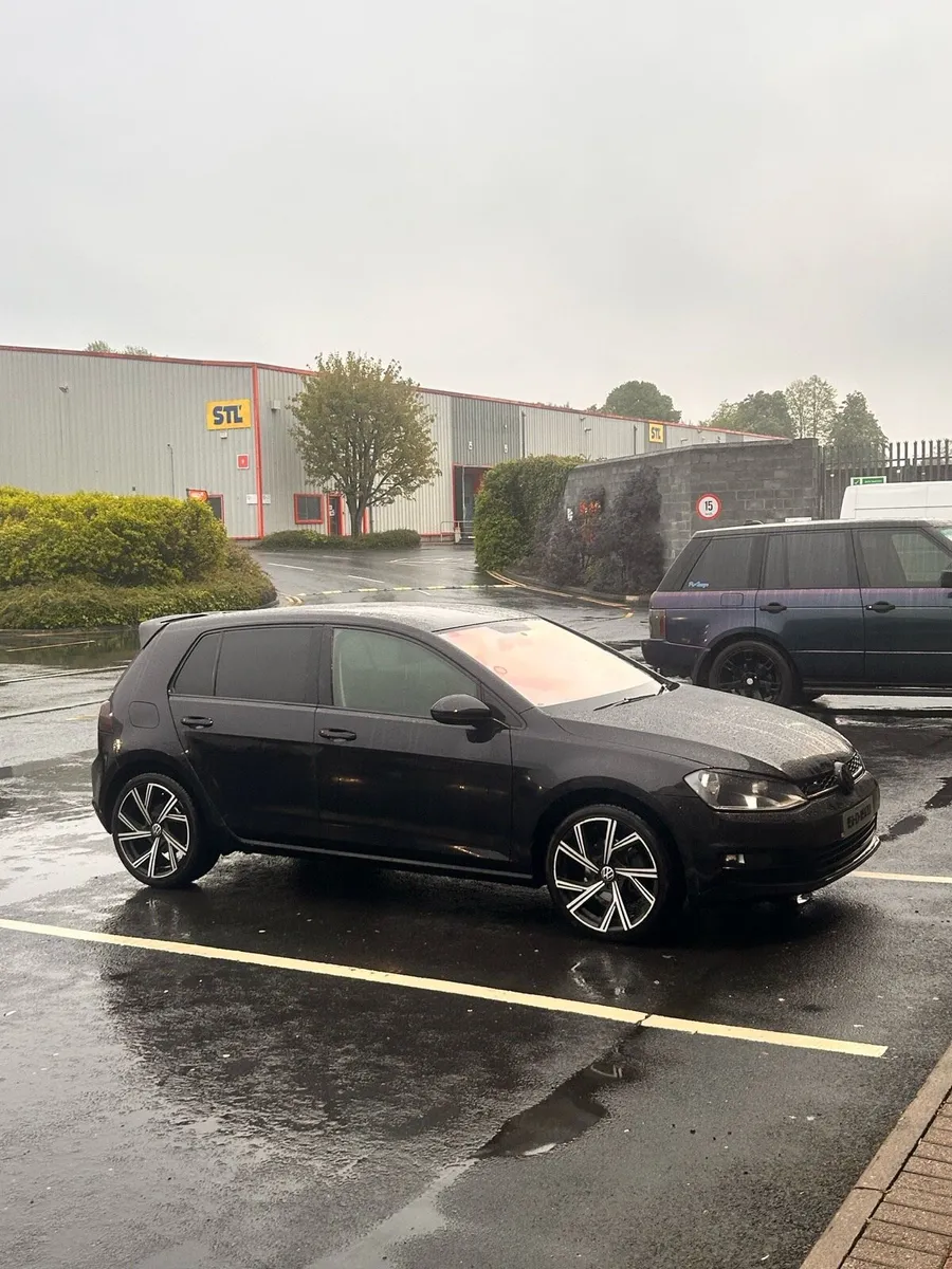 VW Golf *2 years NCT* - Image 4