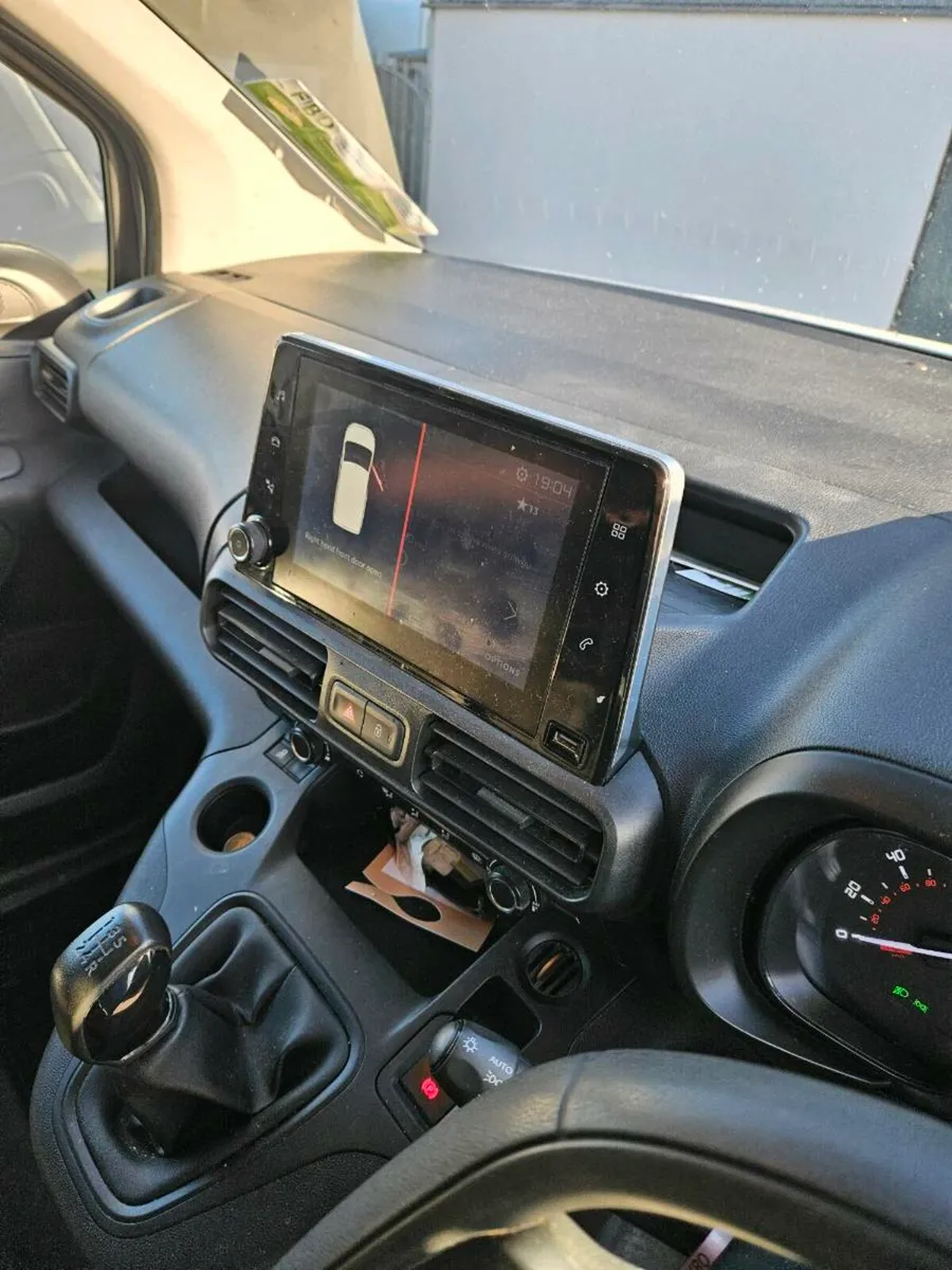 Citroen berlingo  2019 - Image 3