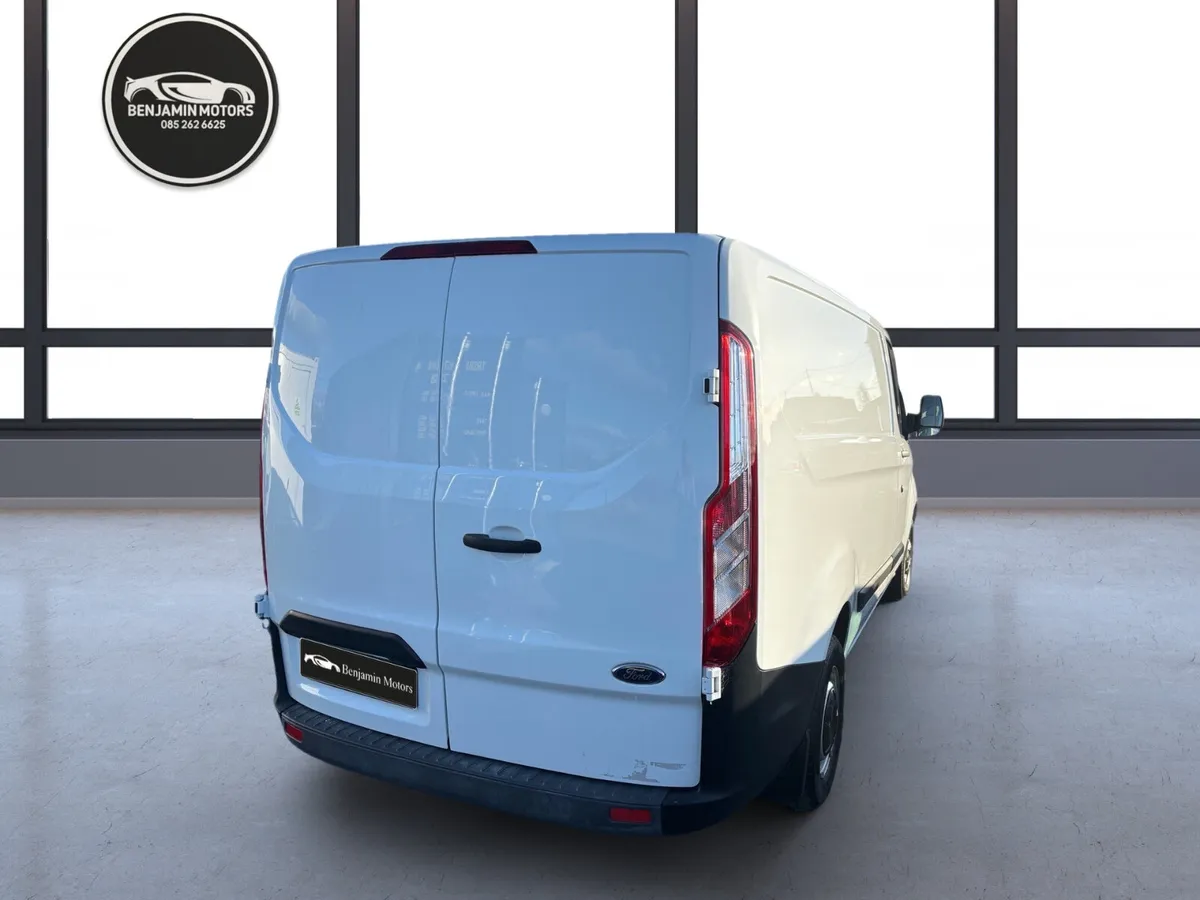 Ford Transit Custom 2018 Low Miles Mint Condition - Image 4