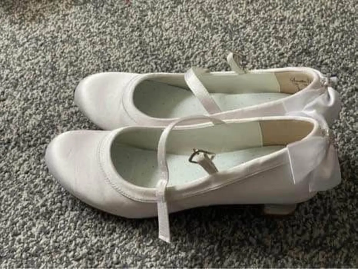 Girls shoes 34 size - Image 1