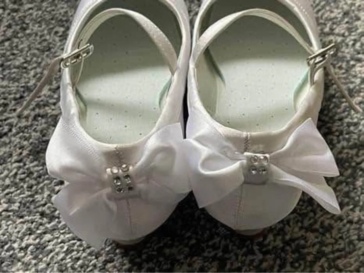 Girls shoes 34 size - Image 2