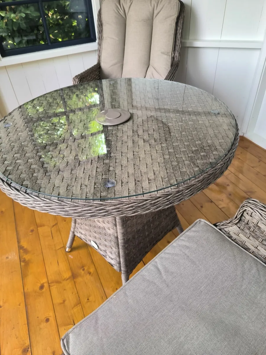 bistro table - Image 3