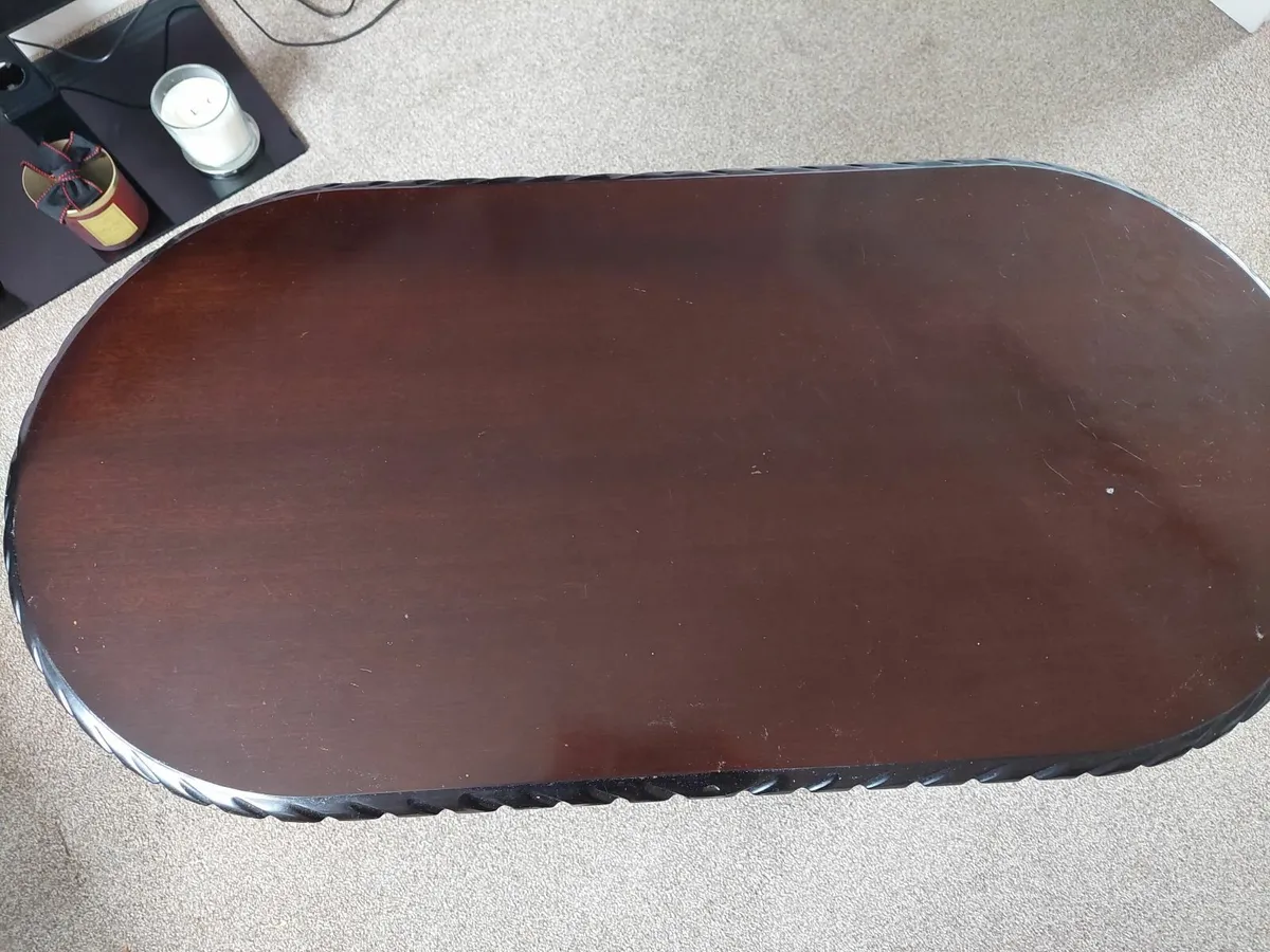 Needs to go Mahogany tv stand and table - Image 3