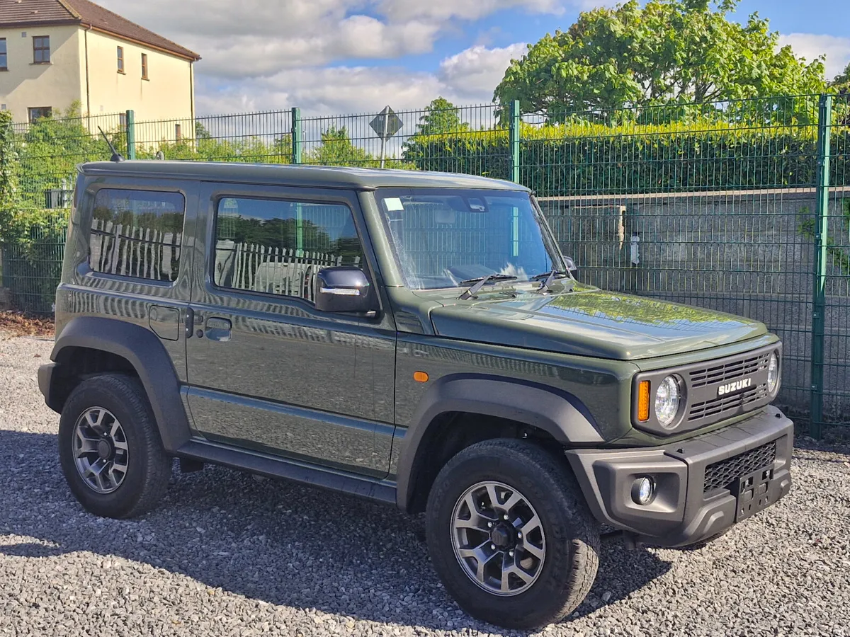 Suzuki Jimny 1.5 PETROL MANUAL LOW MILAGE PASSANGE - Image 1