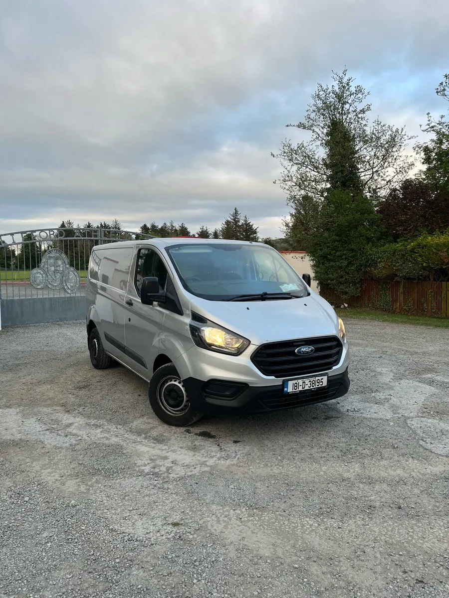 2018 ford transit custom - Image 1