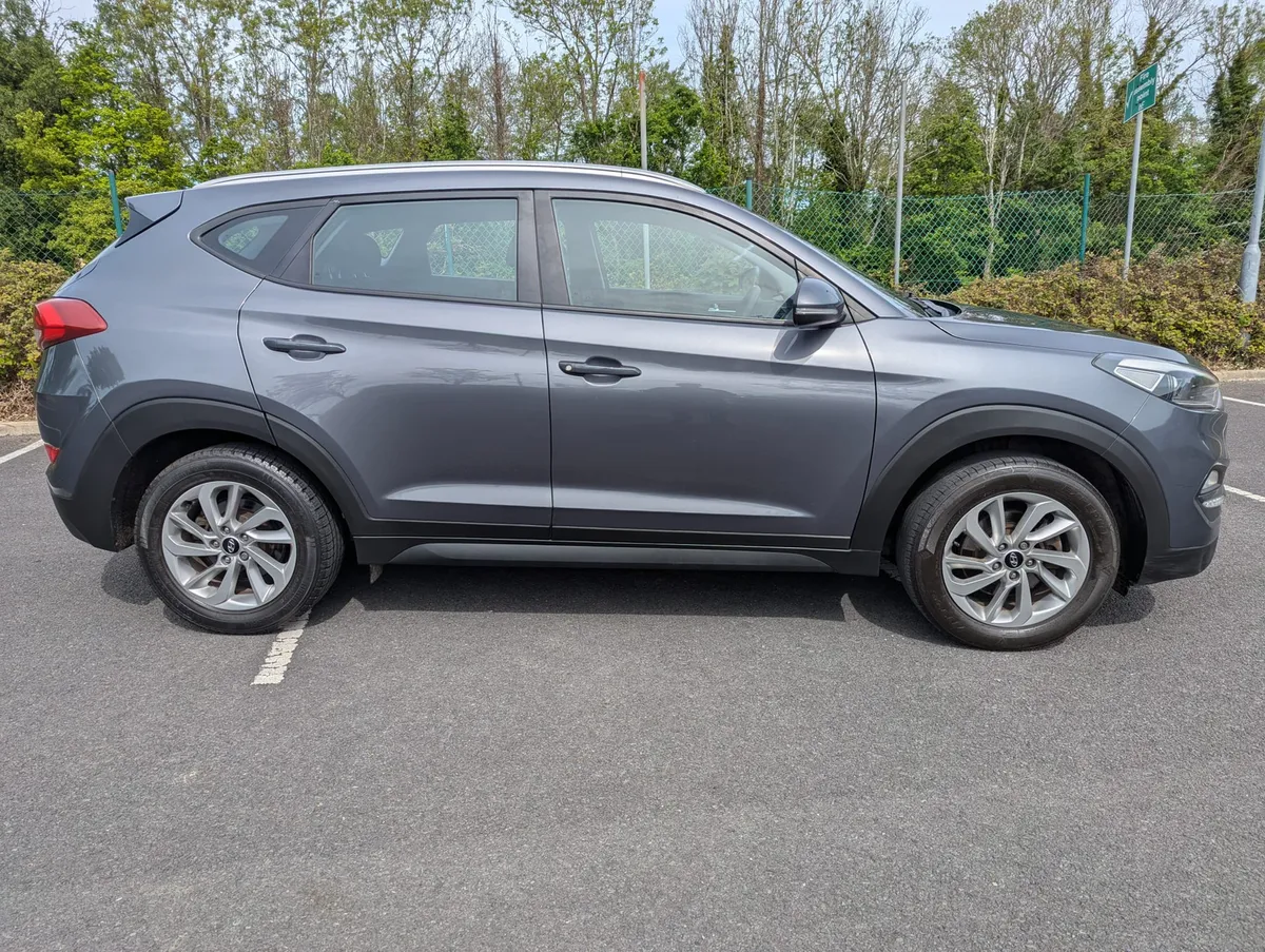 2017 HYUNDAI TUCSON 1.7D SE NAV - Image 2